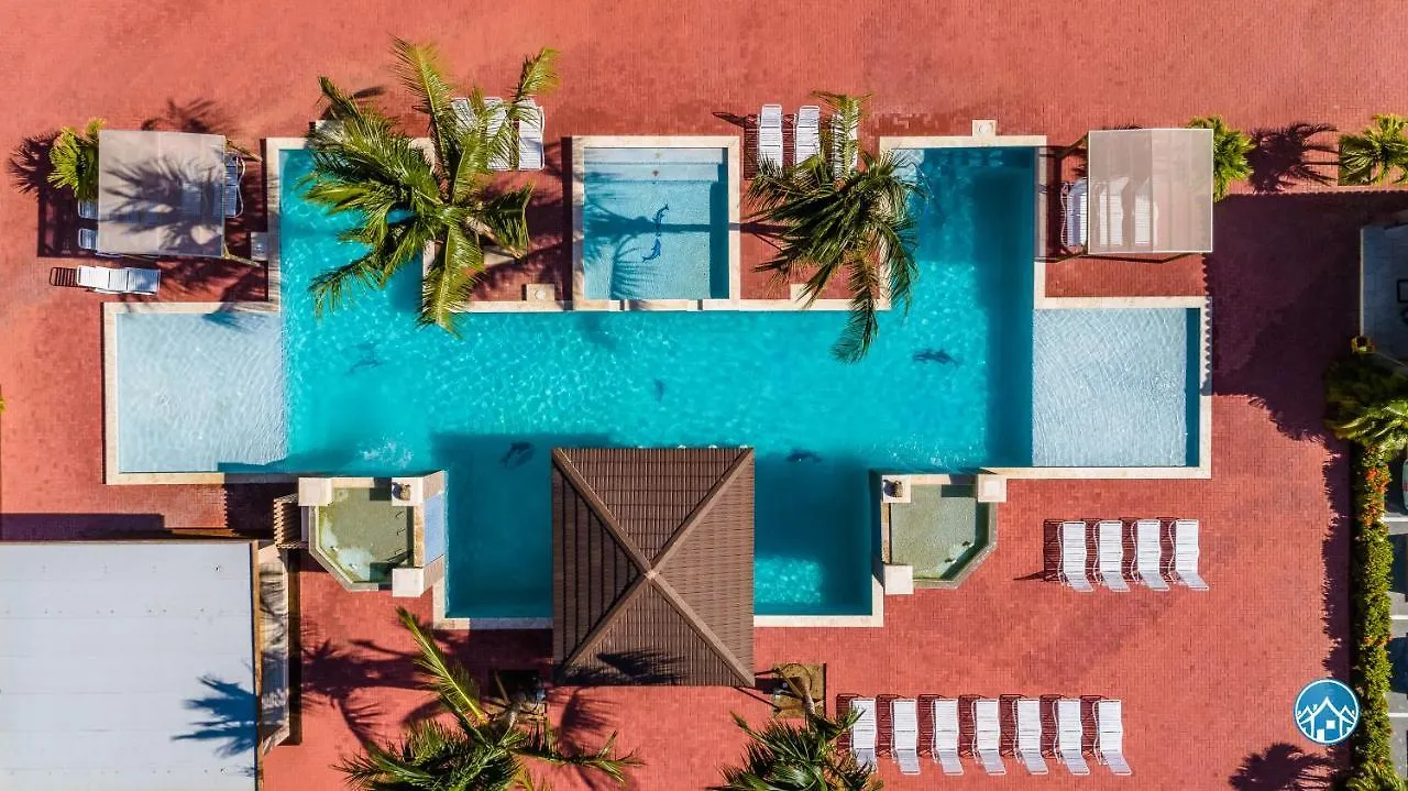 Aruba Condo The Pearl - At Eagle Beach - Minute Walk! Palm Beach